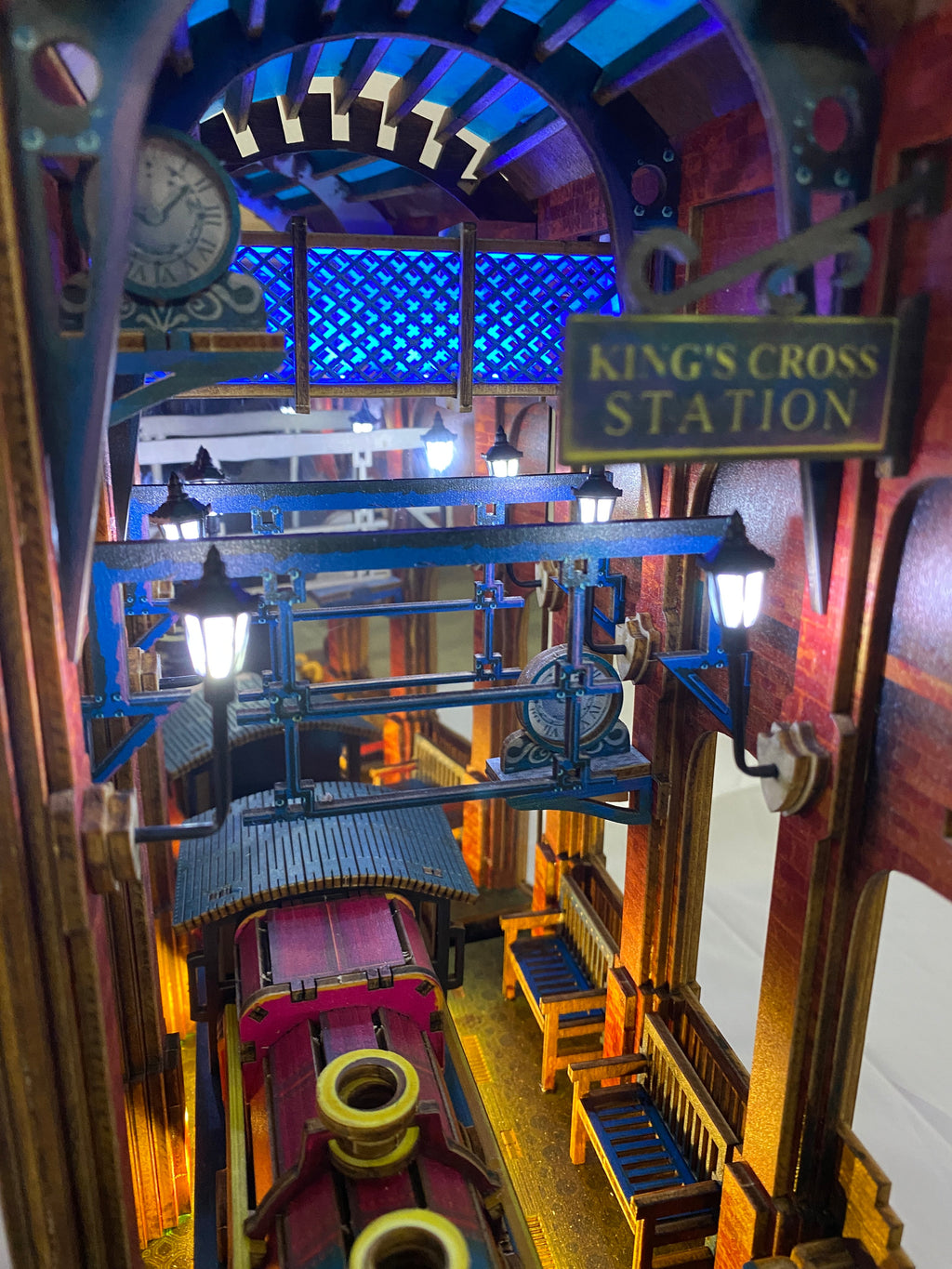 Hogwarts Express Pre-Colored Book Nook (Platform 9 3/4) | LKWood