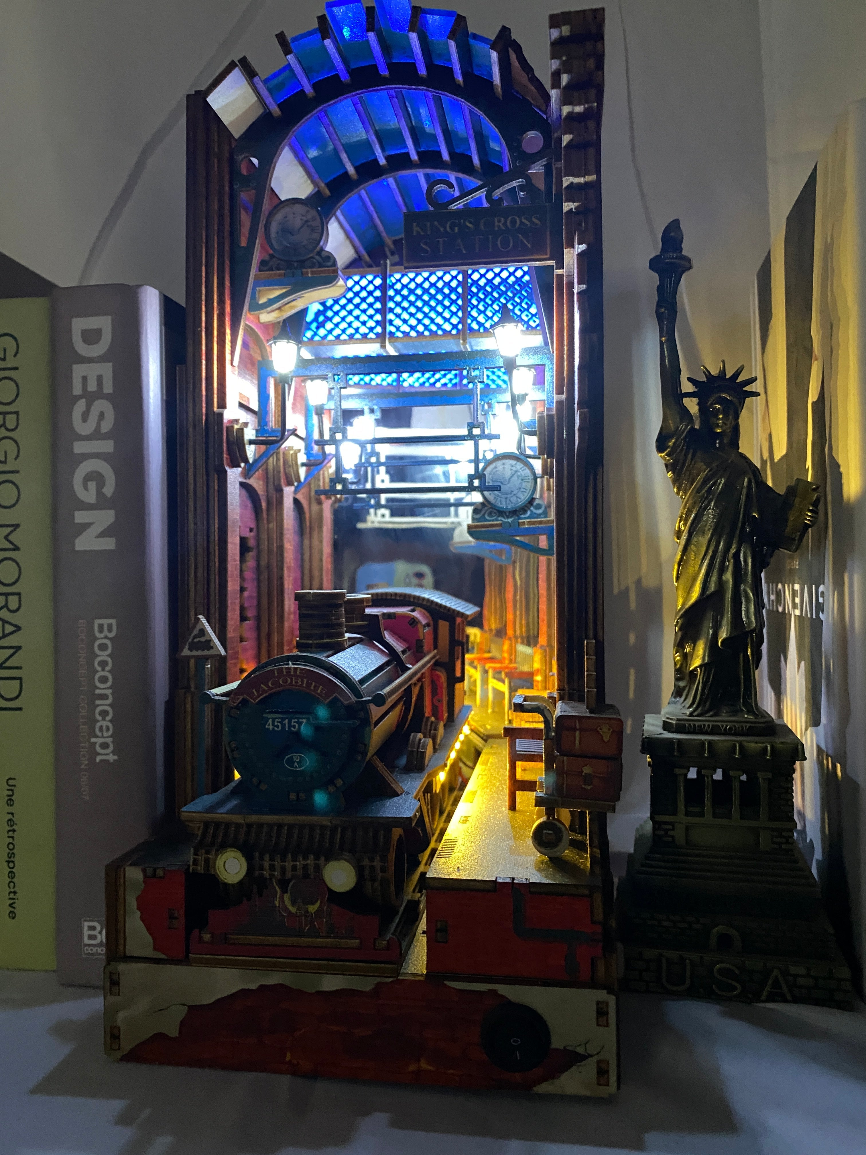 Hogwarts Express Pre-Colored Book Nook (Platform 9 3/4) | LKWood