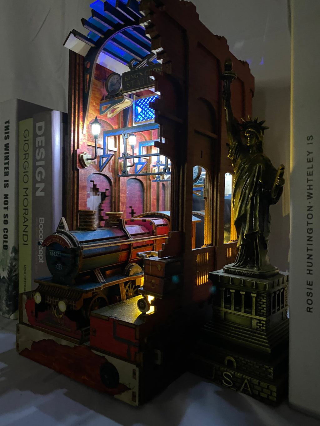 Hogwarts Express Pre-Colored Book Nook (Platform 9 3/4) | LKWood