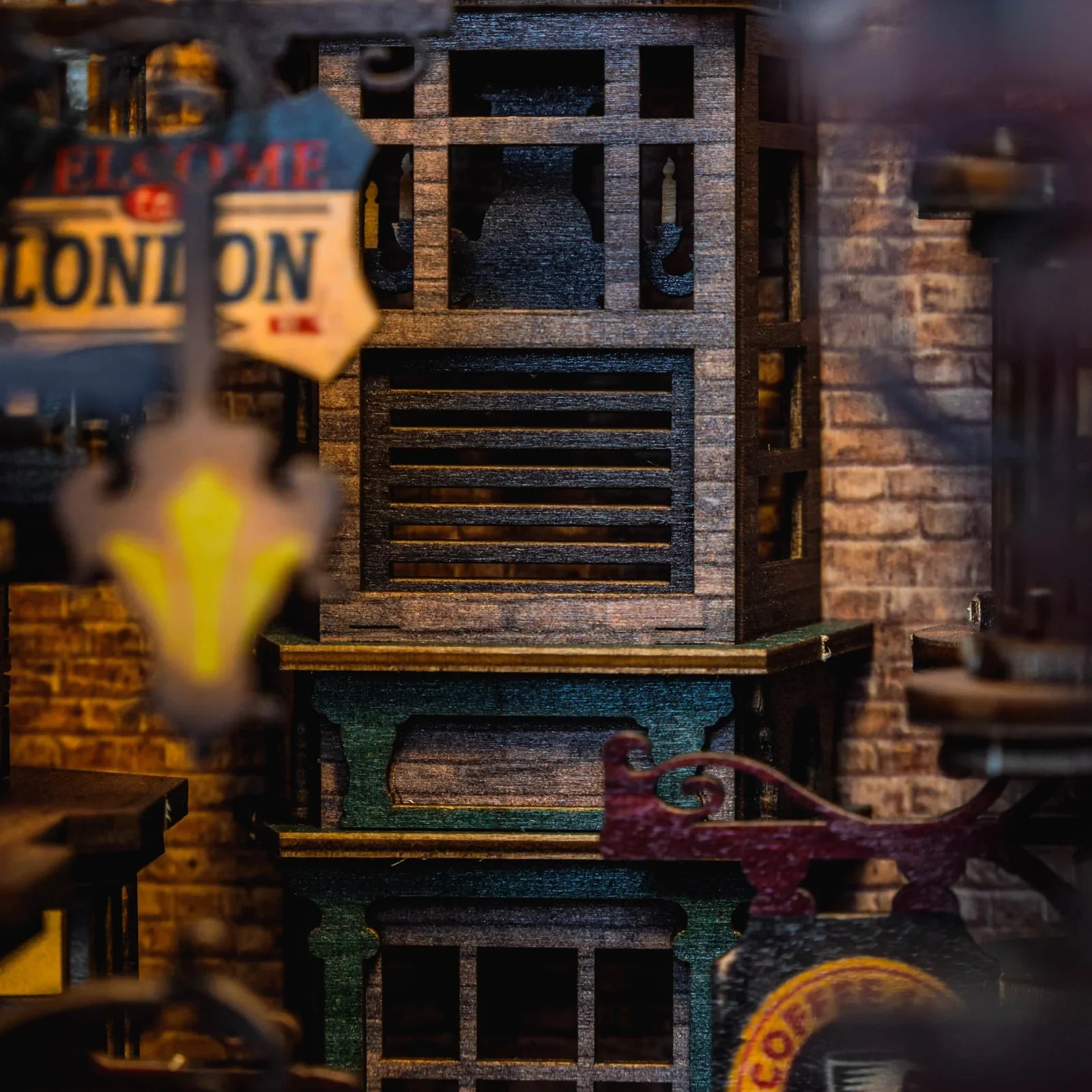 London's Old Town Book Nook | LKWood