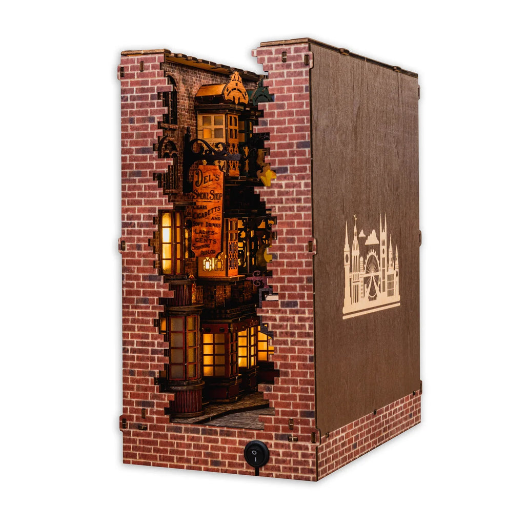 London's Old Town Book Nook | LKWood